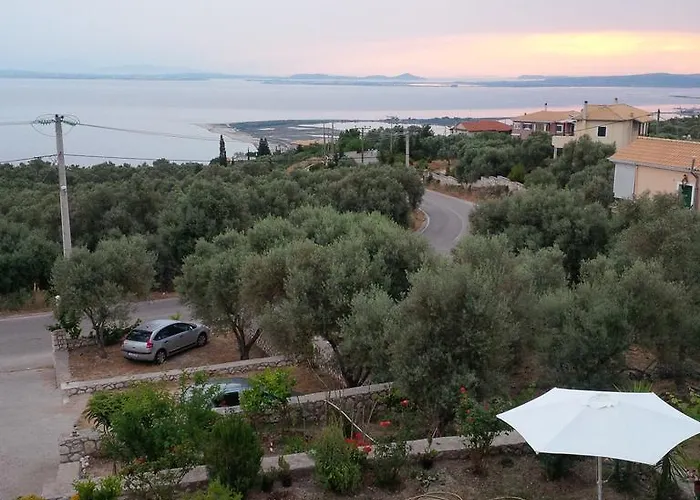 Apartment To Ampelaki Tsoukaladhes