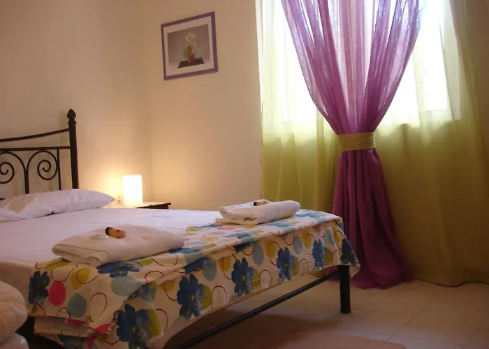 Apartment To Ampelaki