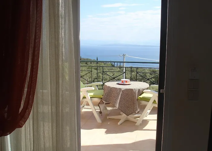 Apartment To Ampelaki