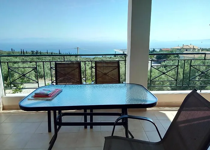 Apartment To Ampelaki