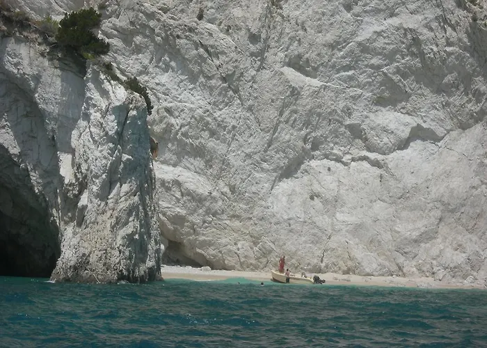 Apartment To Ampelaki *